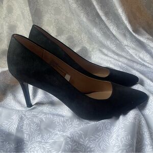 Women black stilettos shoes